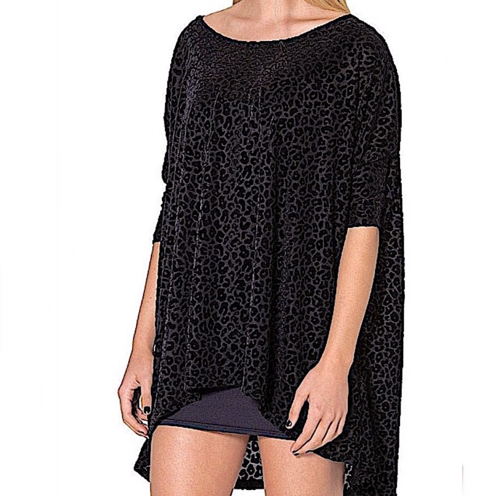 Blackmilk burned cheetah oversized top small